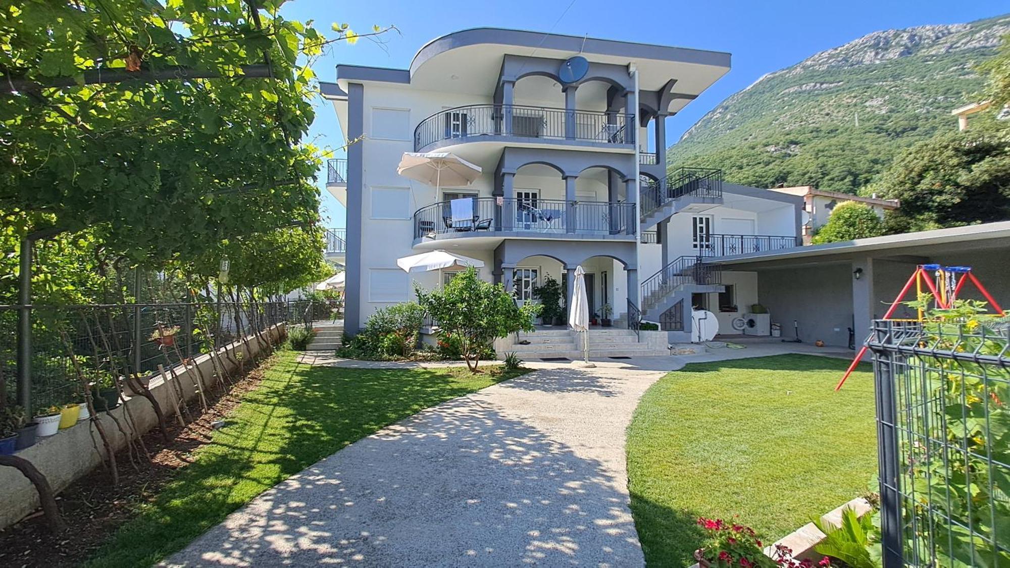 Apartments Sofia Sutomore Ngoại thất bức ảnh
